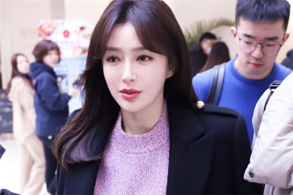 直发能剪八字刘海吗,拉直的头发可以剪八字刘海吗