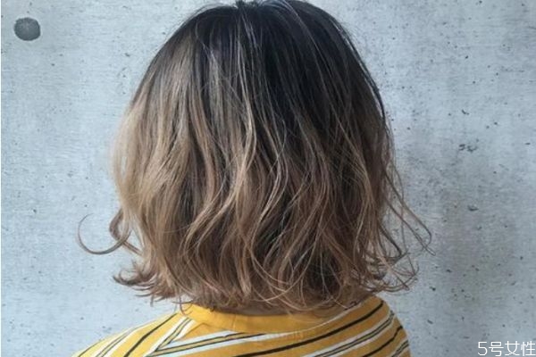 植物染发剂和化学染发剂的区别,植物染发剂和化学染发剂怎么区分 植物染发剂和化学染发剂的区别,植物染发剂和化学染发剂怎么区分