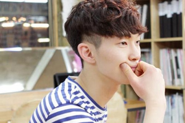 2020年男生最流行的发型是什么,2020年比较流行的发型男