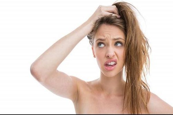 让头发保持湿润,如何让头发有湿发感