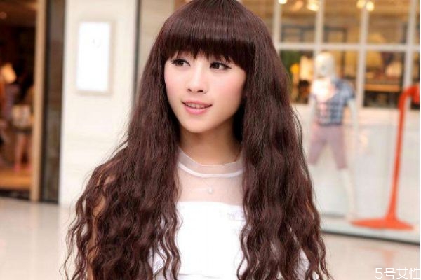 大脸适合烫什么发型,脸大时候烫什么发型 大脸适合烫什么发型,脸大时候烫什么发型