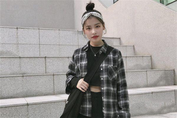 短发戴发箍好看吗,短发怎么戴发箍好看