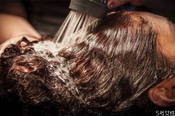 油性头发多久洗一次最好,油性头发多久洗一次头发最好 油性头发多久洗一次最好,油性头发多久洗一次头发最好