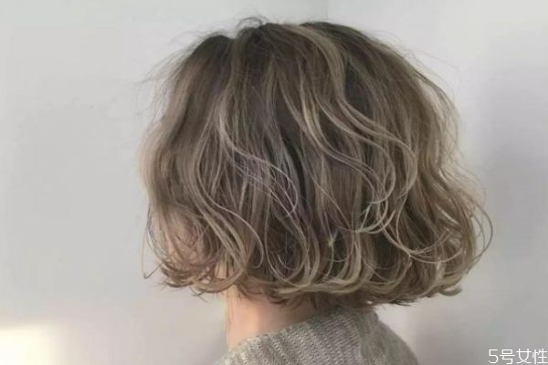 头发要怎么保养才好,头发用什么保养最好