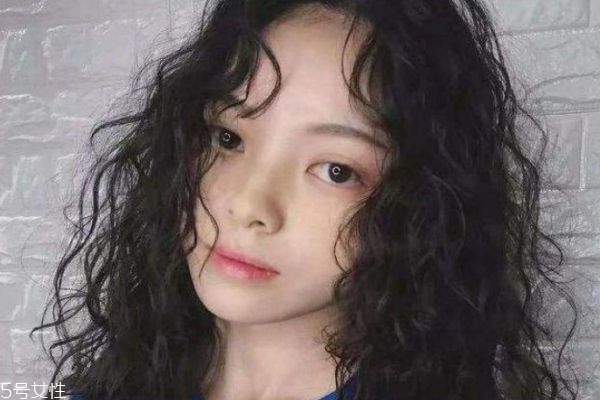 羊毛卷适合什么颜色最好看,羊毛卷适合什么颜色的头发