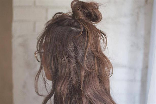 苦亚麻色适合黄皮肤吗,亚麻色适合暗黄皮肤吗 苦亚麻色适合黄皮肤吗,亚麻色适合暗黄皮肤吗