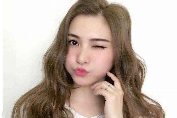 中长卷发适合什么脸型,长脸适合什么卷发发型中长发