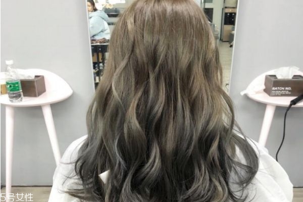 染发后如何锁色打蜡,染发后如何锁色