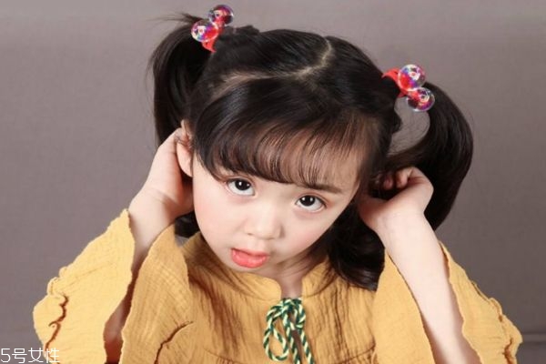 小女孩花样头发扎法,小女孩扎头发教程