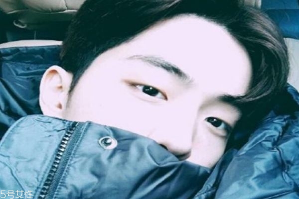 2019男生最流行发型,今年流行的发型男士发型