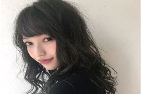 2019年女性中长发发型,2019最流行的发型图片女中长发