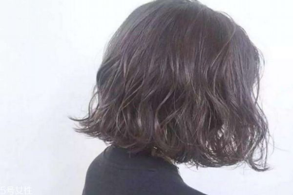 线条烫发型图片,线条烫发型图片女中长发