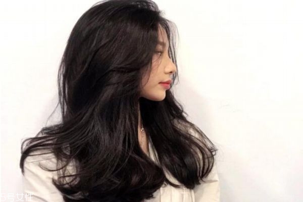 造型烫如何打理,造型烫操作过程