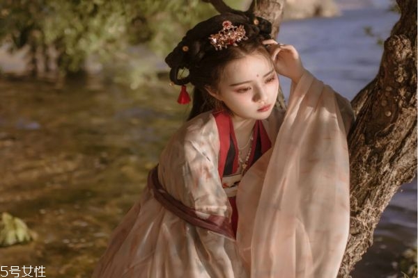 古风发型教程 简易,古风发型教程 简易中长发