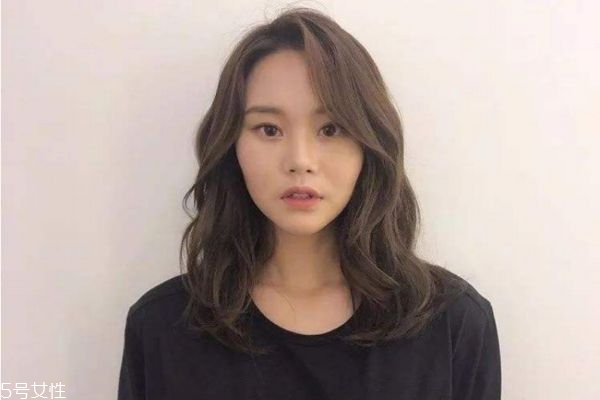 八字外翻刘海图片,外八字刘海的发型