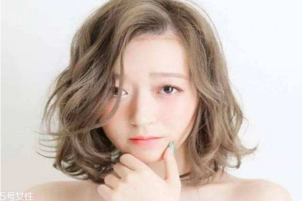 发际线高女生发型图片短发,发际线高女生发型图片学生