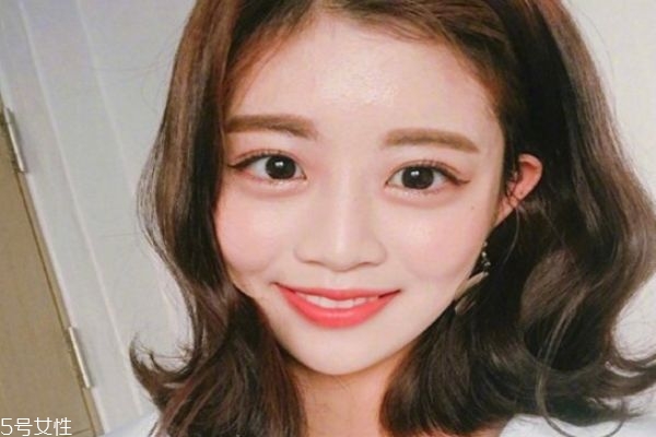 发际线低适合发型图,发际线低适合发型图男