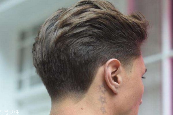男士发量少适合什么发型,男生头发稀少发型好看短发 男士发量少适合什么发型,男生头发稀少发型好看短发