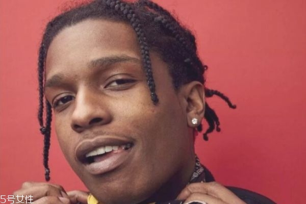 弄个普通脏辫多少钱,弄个普通脏辫多少钱一根