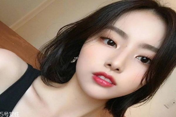 空心卷发型的方法视频,空心卷怎样卷发 教程