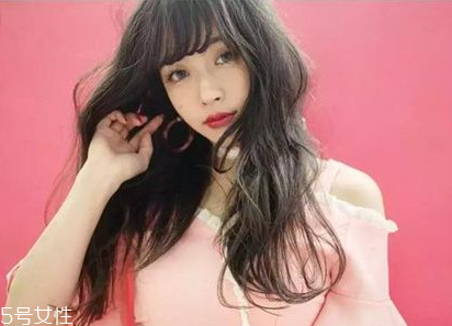 长发大波浪卷发图片大全2019,2020年流行的大波浪卷发图片