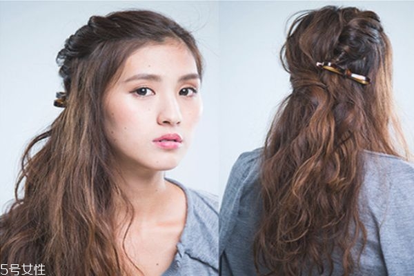 卷发怎么扎最简单,卷发扎发型的多种扎法