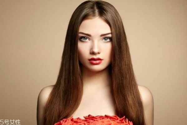 拉直的头发压弯了怎么办,拉直的头发弯了怎么办