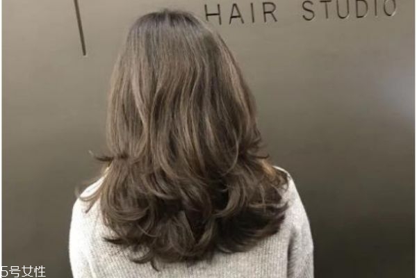 烫发的注意事项有哪些,烫发的注意事项 烫发的注意事项有哪些,烫发的注意事项