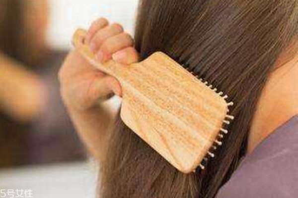 护发精油的使用方法有哪些,最好用的护发精油排行榜