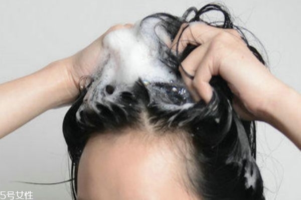 花王染发泡沫使用方法,花王染发剂使用步骤 花王染发泡沫使用方法,花王染发剂使用步骤