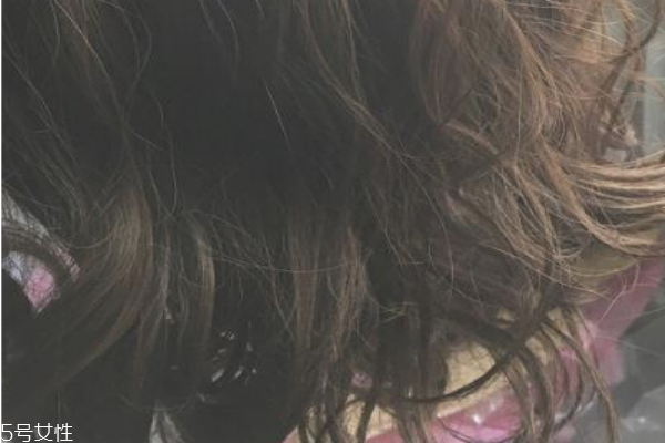 黑茶色适合什么年龄的人,黑茶色适合什么年龄染