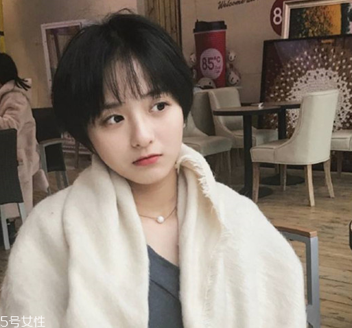 不烫不染的女生短发发型图片,不烫不染的女生短发发型 不烫不染的女生短发发型图片,不烫不染的女生短发发型