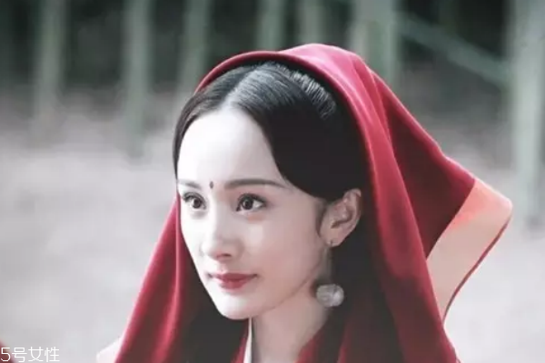 八字刘海明星,八字刘海女生图片