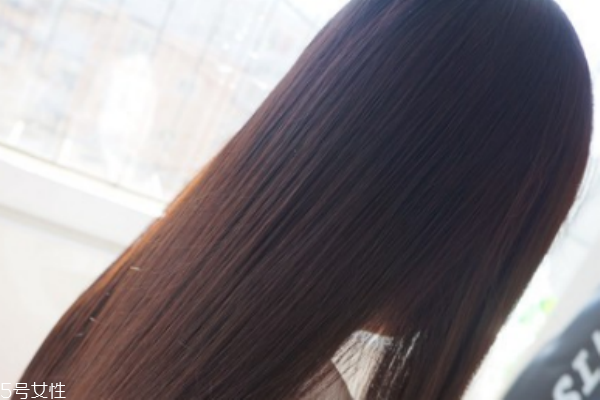 柔顺和拉直头发的区别,柔顺头发和拉直头发的区别