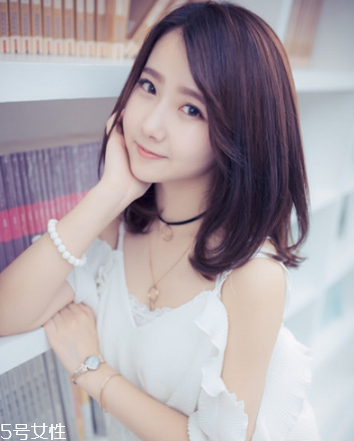 发际线比较高适合什么发型,发际线高做什么发型好看