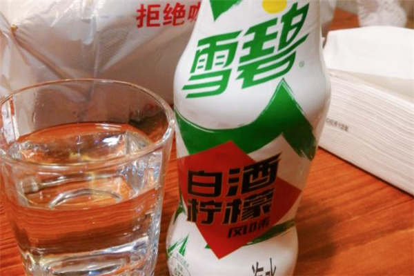 白酒味雪碧是酒吗(白酒跟雪碧)