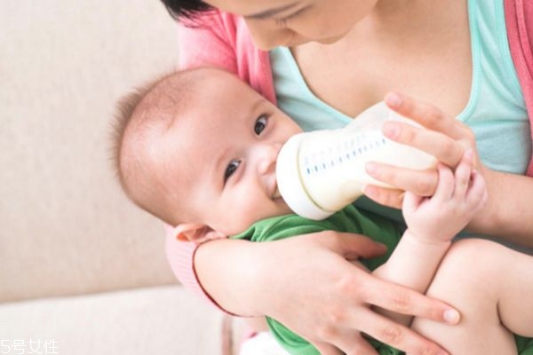 正确冲奶粉的方法(正确冲奶粉的方法视频)