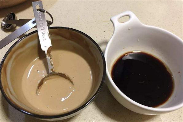 芝麻酱怎么吃(芝麻酱怎么吃最好吃法)