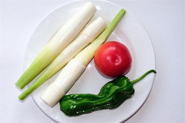 茭白禁忌人群(茭白的功效和作用 茭白禁忌人群)