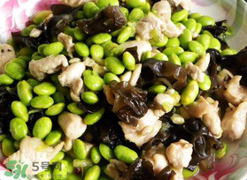 木耳炒青豆家常做法,青豆和木耳一起炒可以吗? 木耳炒青豆家常做法,青豆和木耳一起炒可以吗?
