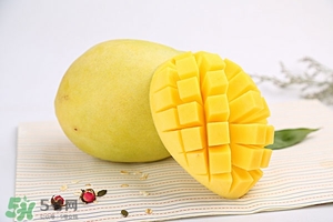 芒果青的硬的可以吃吗,贵妃芒硬的可以吃吗