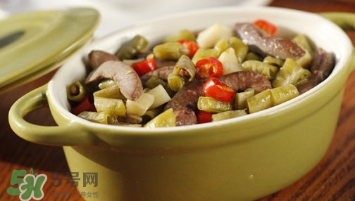 酸豆角的腌制方法和配料,酸豆角的腌制方法窍门