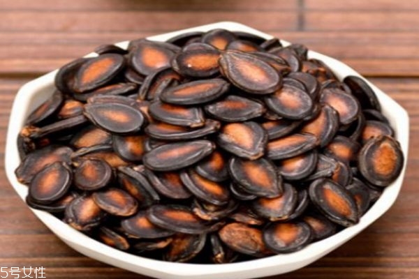 吃西瓜子有什么好处呢(吃西瓜子有什么好处吗) 吃西瓜子有什么好处呢(吃西瓜子有什么好处吗)