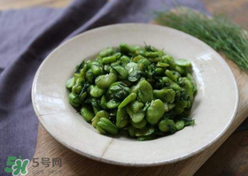 蚕豆有点变色可以吃吗,蚕豆的颜色