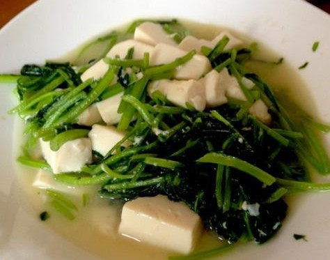 茼蒿能和豆腐一起炒吗,茼蒿能和豆腐皮一起炒吗