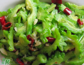 苦瓜不能和什么一起吃和什么相克,苦瓜怎样吃