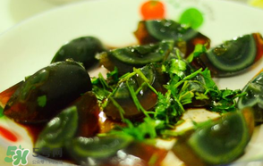 皮蛋不能和什么一起吃?,皮蛋不能和什么一起吃会中毒