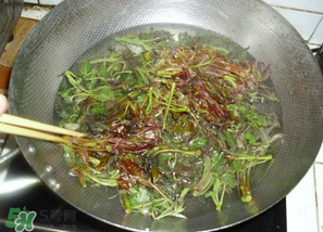 香椿怎么焯水好吃,香椿怎么焯水后要过冷水吗