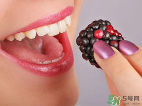 吃桑葚会拉黑便吗,吃桑葚会拉黑色大便