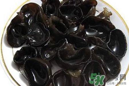 一盘木耳的热量是多少,一百克木耳的热量是多少